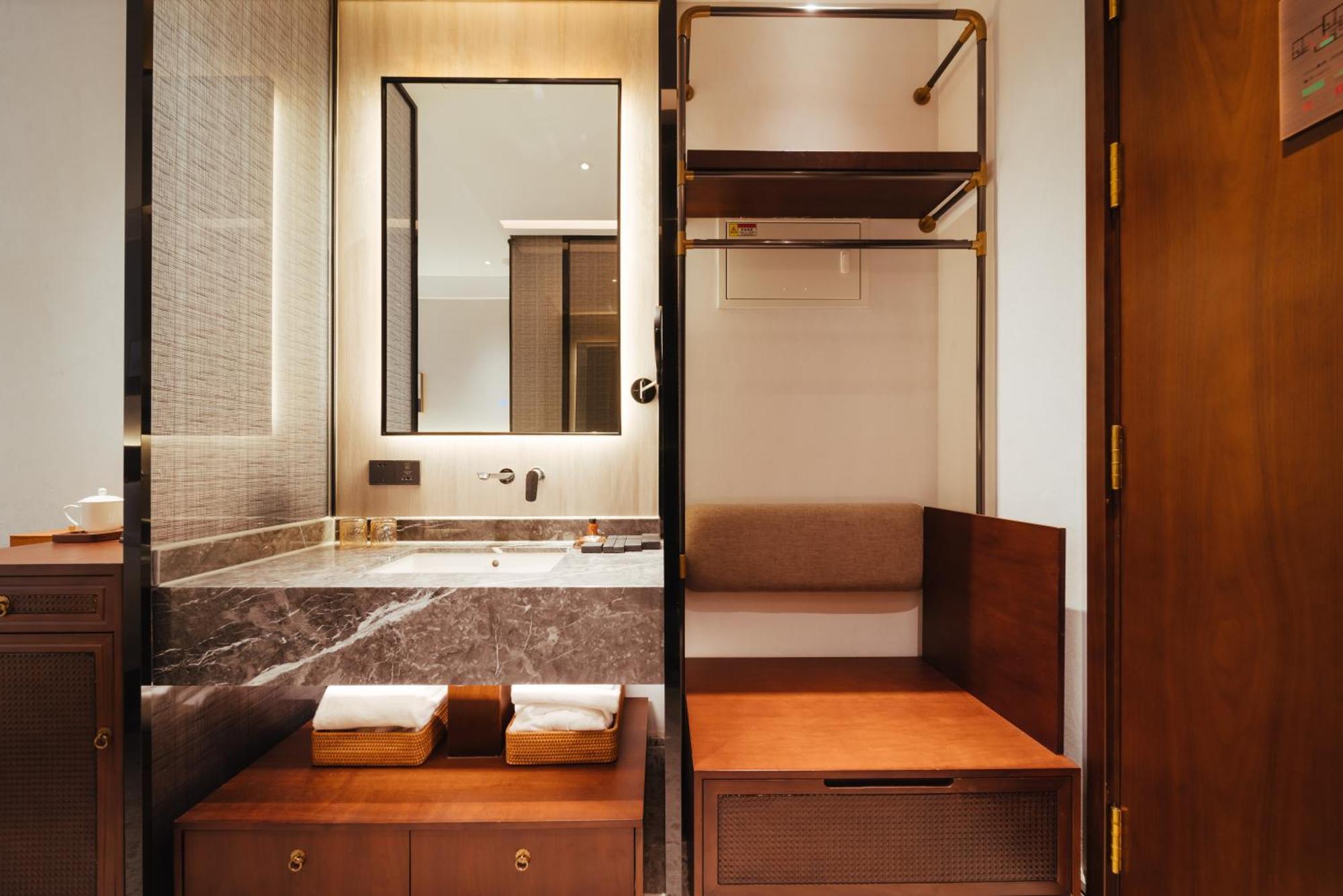 Jingmao Alley Hotel - Beijing Wangfujing Dongsi Subway Station Branch ภายนอก รูปภาพ